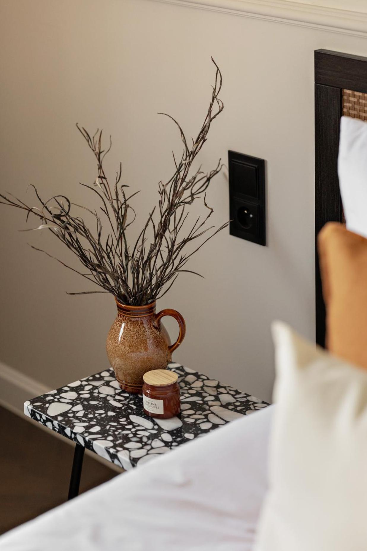 Nafenna 2-Bedroom Apartment In Old Town คราคูฟ ภายนอก รูปภาพ